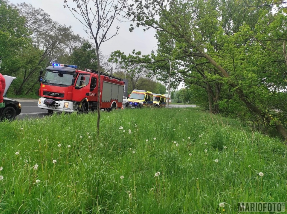Zderzenie dwoch aut na Wrocławskiej w Opolu [fot. Mario]