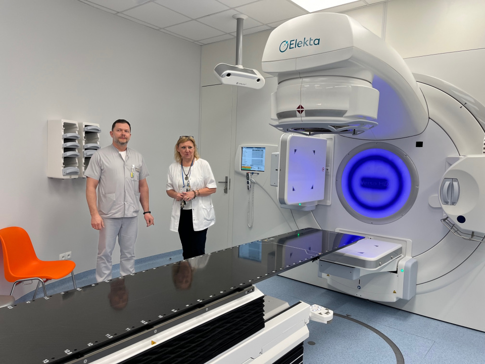 Opolskie Centrum Onkologii ma nowy sprzęt do leczenia pacjentów i wyremontowany oddział [fot. Monika Matuszkiewicz-Biel]
